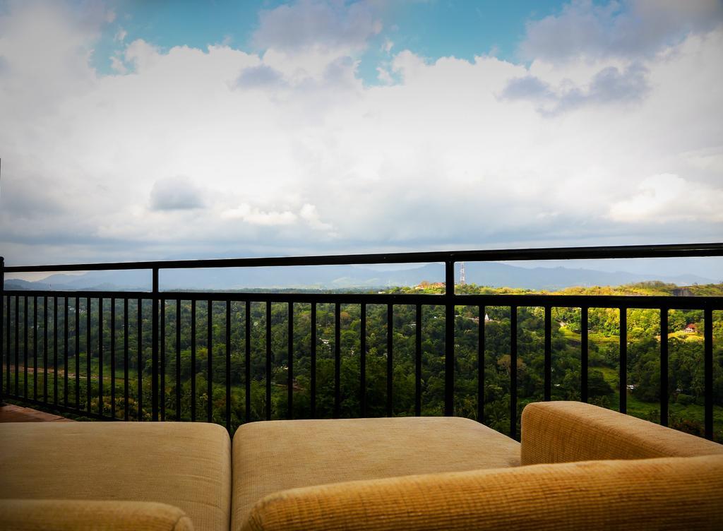 Romance Hills Hotel Κάντι Εξωτερικό φωτογραφία