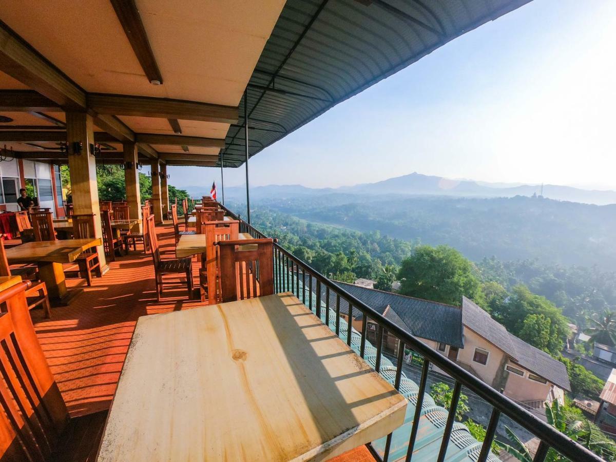 Romance Hills Hotel Κάντι Εξωτερικό φωτογραφία